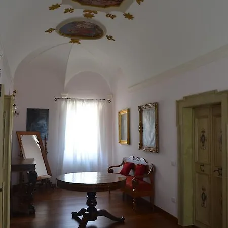 Palazzo Del Podesta